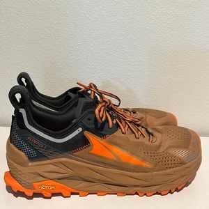 Altra Olympus 5 men’s size 11.5 trail running shoe